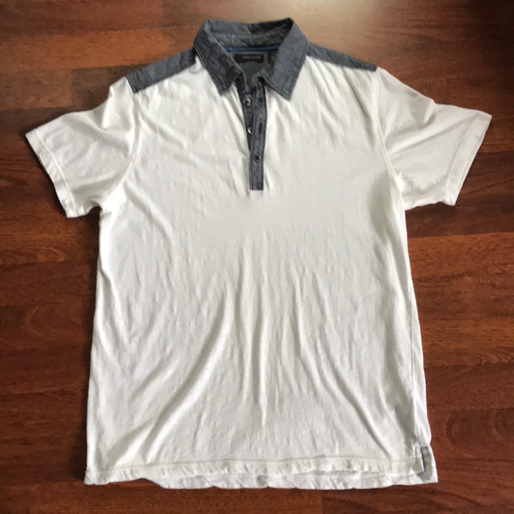 DKNY Men’s T-shirt Size S